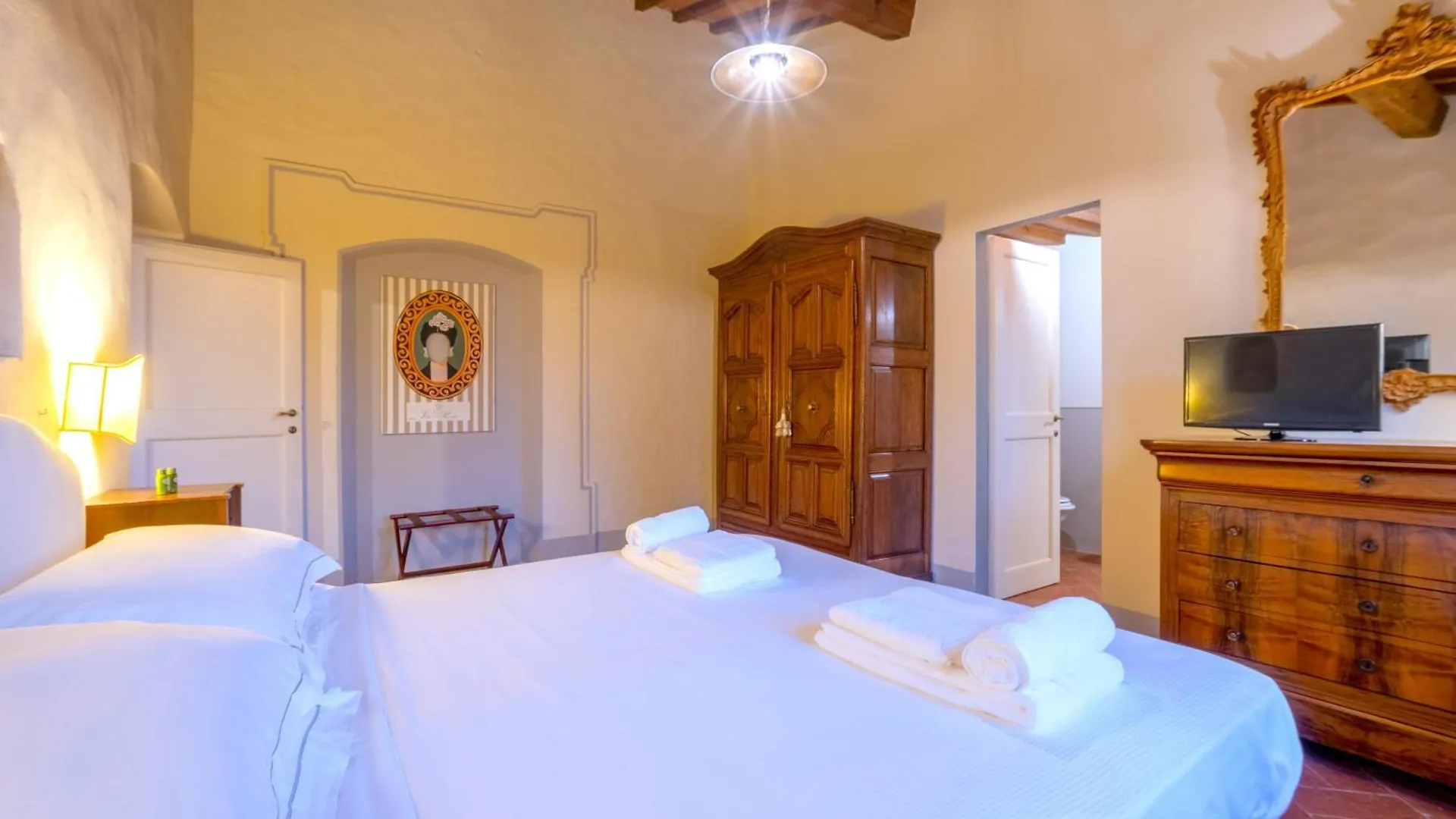 Le Piazzole Heritage Florence Apartment